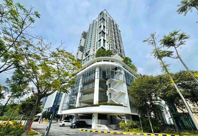 Lake Point Residence