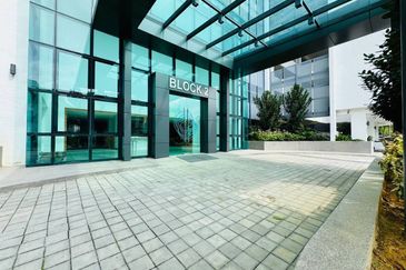 Lake Point Residence