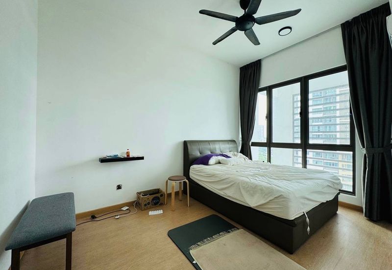 Lake Point Residence