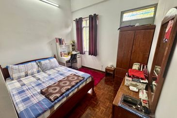 DOUBLE STOREY TERRACE HOUSE TAMAN WANGSA UKAY AMPANG. (near Giant Bukit Antarabangsa)