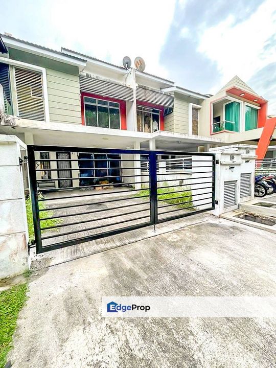 FACING OPEN Double Storey Terrace Bukit Bandaraya Seksyen U11 Shah Alam, Selangor, Shah Alam