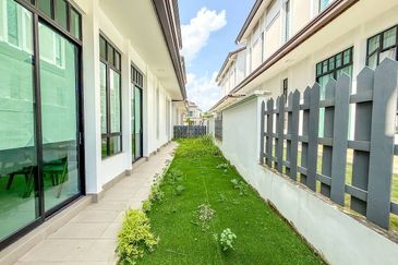 Tenderfields @ Eco Majestic