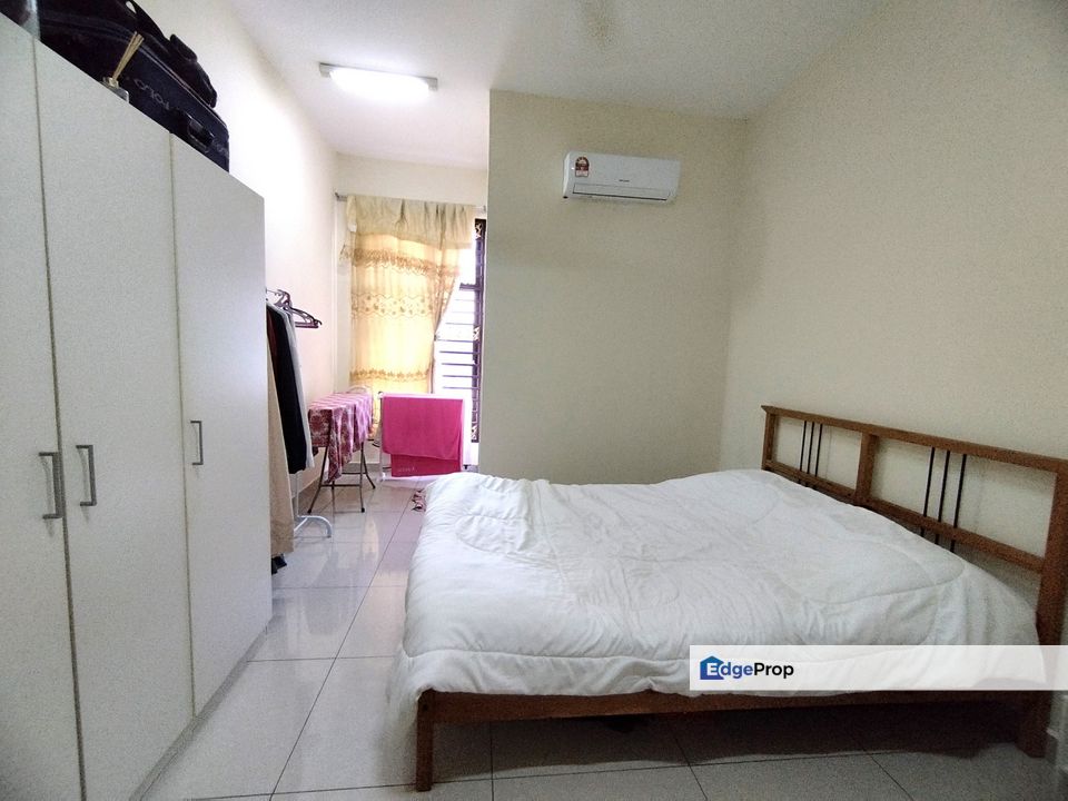 Double Storey Terrace Perdana College Heights @ Pajam Nilai, Negeri Sembilan, Mantin