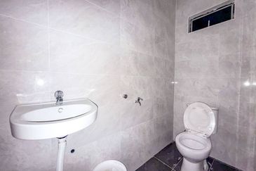 REFURBISHED Single Storey Terrace Taman Telipot 3A, Bukit Sentosa