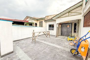 REFURBISHED Single Storey Terrace Taman Telipot 3A, Bukit Sentosa