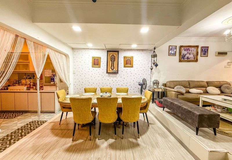 RENOVATED Double Storey Terrace Taman Selayang Indah, Selayang