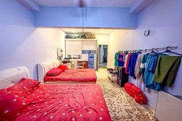 RENOVATED Double Storey Terrace Taman Selayang Indah, Selayang