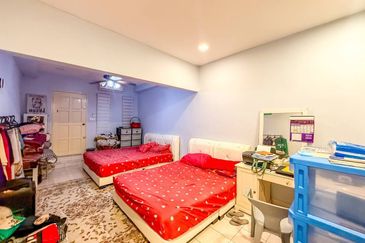 RENOVATED Double Storey Terrace Taman Selayang Indah, Selayang