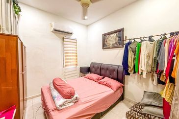 RENOVATED Double Storey Terrace Taman Selayang Indah, Selayang