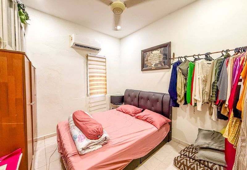 RENOVATED Double Storey Terrace Taman Selayang Indah, Selayang