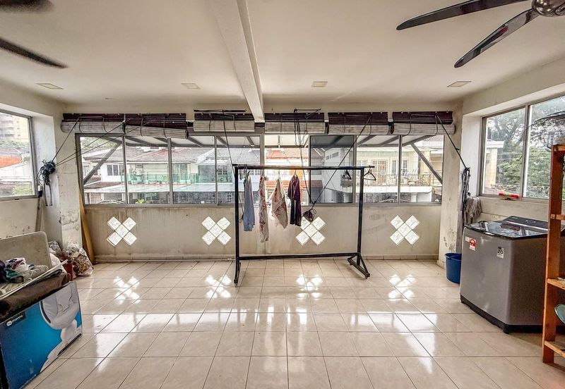 RENOVATED Double Storey Terrace Taman Selayang Indah, Selayang