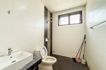 Saffron Hills @ Denai Alam