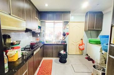 Taman Saujana Puchong