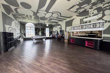 Tuan 2egacy (Tuan Residency 2)