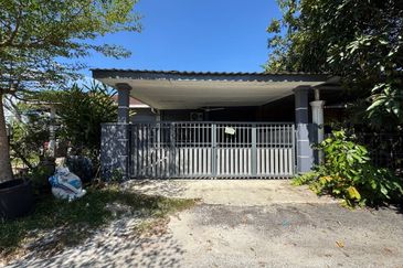 Kota Puteri, Batu Arang