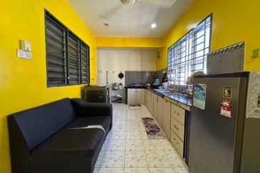 Kota Puteri, Batu Arang