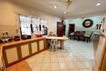 Jalan Rimba Riang 9/12