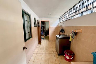 Jalan Rimba Riang 9/12