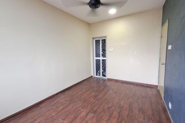 Angsana Apartment @ Taman Raintree