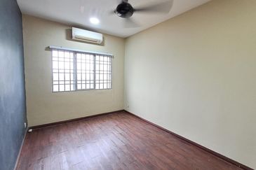 Angsana Apartment @ Taman Raintree