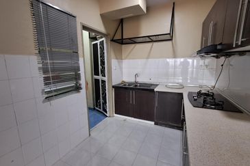 Angsana Apartment @ Taman Raintree