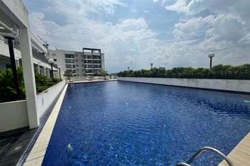 Puncak Hijauan (Hijauan Heights)