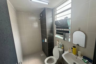 Puncak Hijauan (Hijauan Heights)