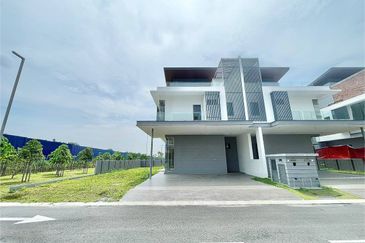 Broadleaf Residences, Hometree