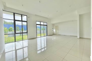 Broadleaf Residences, Hometree