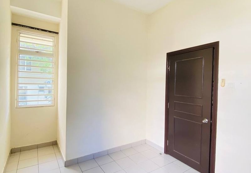 FACING OPEN & ENDLOT | DOUBLE STOREY TERRACE PRESINT 14G PUTRAJAYA