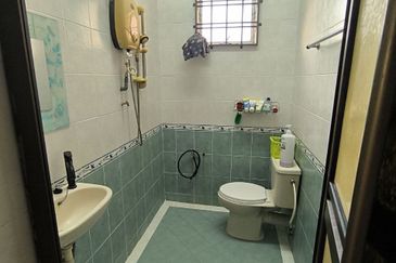 Renovated | 2 STOREY BUNGALOW ALOR GAJAH, MELAKA