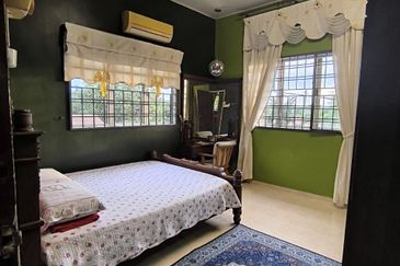 Renovated | 2 STOREY BUNGALOW ALOR GAJAH, MELAKA