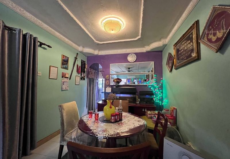 Taman Subang Perdana Flat