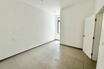 Elmera @ Setia Ecohill 2