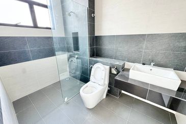 Elmera @ Setia Ecohill 2