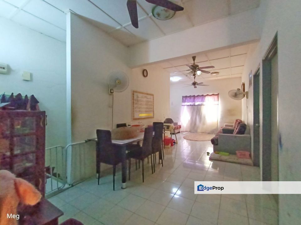 Townhouse (upper unit) Taman Lagenda Suria, Hulu Langat, Selangor, Hulu Langat