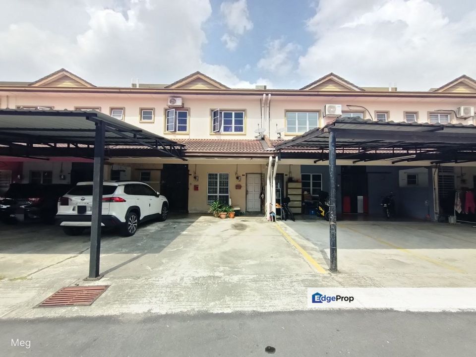 Townhouse (upper unit) Taman Lagenda Suria, Hulu Langat, Selangor, Hulu Langat