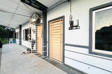 LEVEL 1 SHOP LOT APARTMENT JALAN SERI JAYA BUKIT KAPAR KLANG