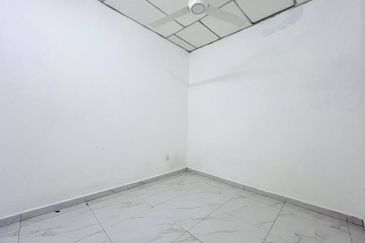 LEVEL 1 SHOP LOT APARTMENT JALAN SERI JAYA BUKIT KAPAR KLANG