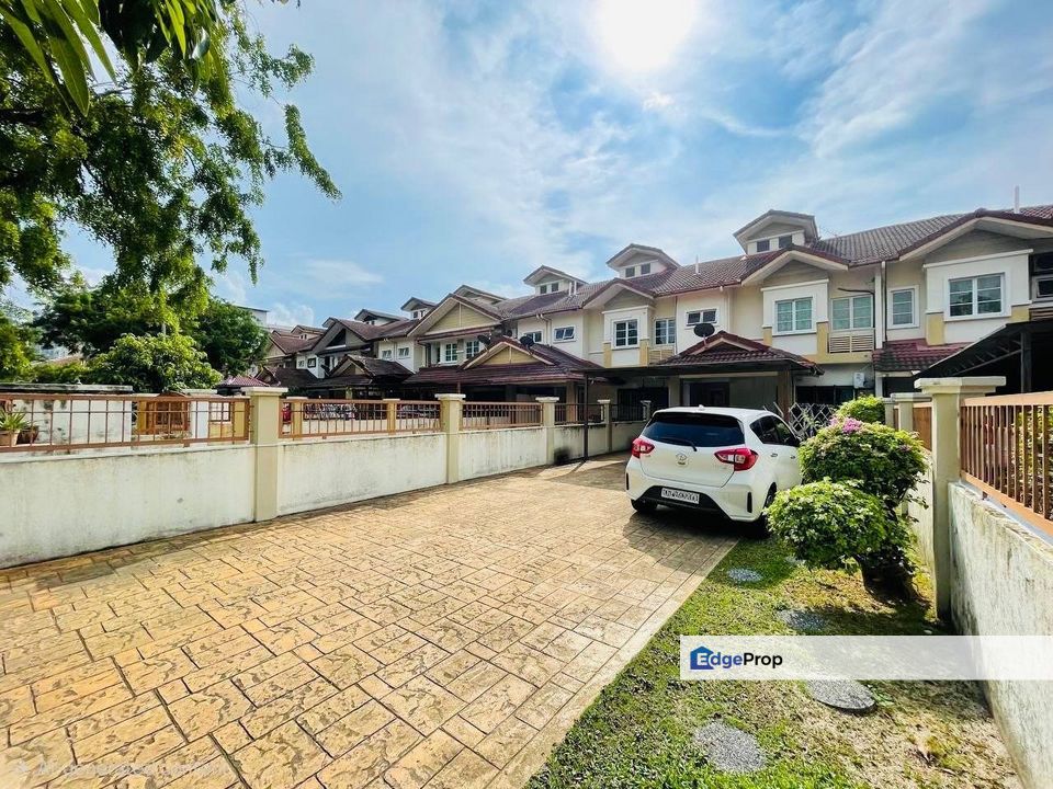 FACING OPEN | DOUBLE STOREY TERRACE HOUSE JALAN KRISTAL FASA 3B SEKSYEN 7 SHAH ALAM, Selangor, Shah Alam