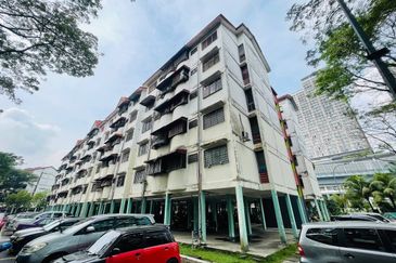 FLAT GUGUSAN CEMPAKA 5 KOTA DAMANSARA
