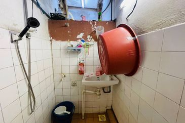 FLAT GUGUSAN CEMPAKA 5 KOTA DAMANSARA