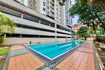 Sri Ampang Mas Condominium  Taman Dagang, Ampang