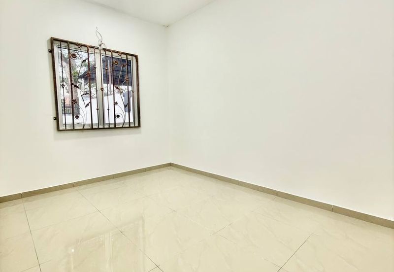 Facing IjSingle Storey Terrace Taman Telipot 3A/2, Bukit Sentosa