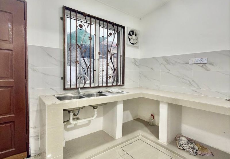 Facing IjSingle Storey Terrace Taman Telipot 3A/2, Bukit Sentosa