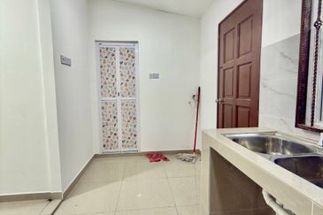 Facing IjSingle Storey Terrace Taman Telipot 3A/2, Bukit Sentosa