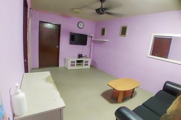 700m ke LRT Taman Melati. Tingkat 1, Flat Sri Langkawi 1.