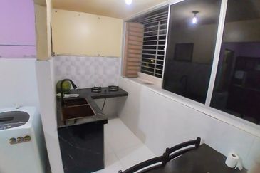 700m ke LRT Taman Melati. Tingkat 1, Flat Sri Langkawi 1.