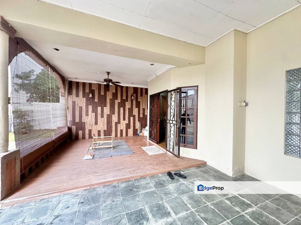Renovated | Double Storey Semi D Taman Puncak Utama Kajang, Selangor, Kajang