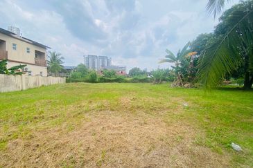 Kampung Melayu Batu Caves